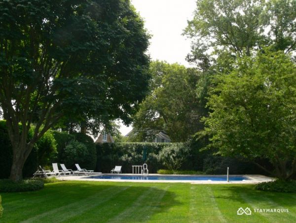 Hamptons Home 1020786