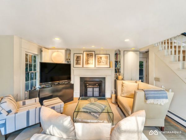 Hamptons Home 1020787