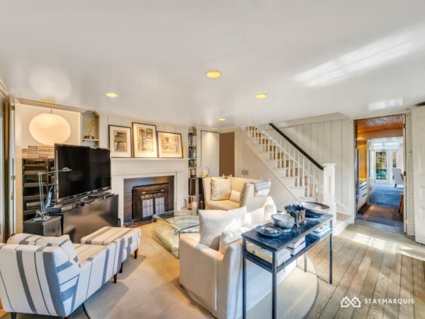 Hamptons Home 1020787