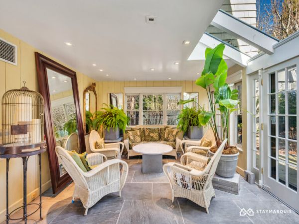 Hamptons Home 1020787