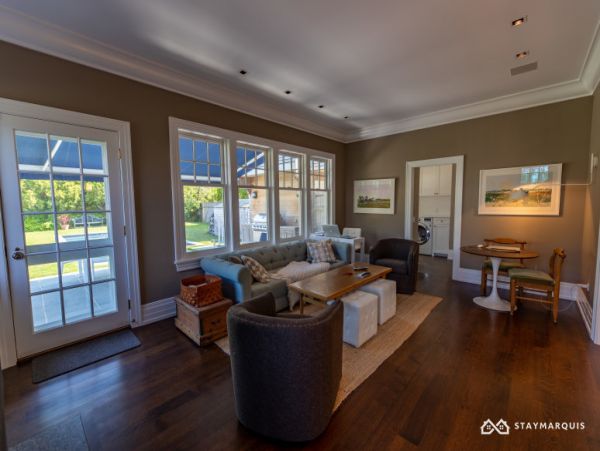 Hamptons Home 1020788