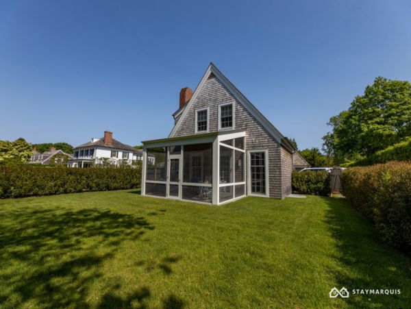 Hamptons Home 1020788