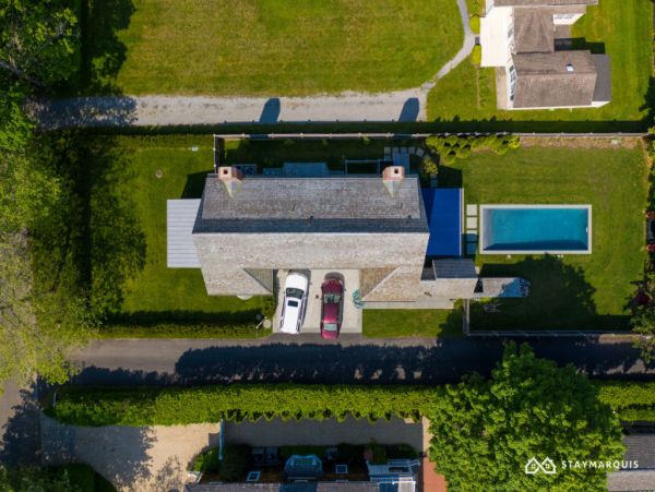 Hamptons Home 1020788