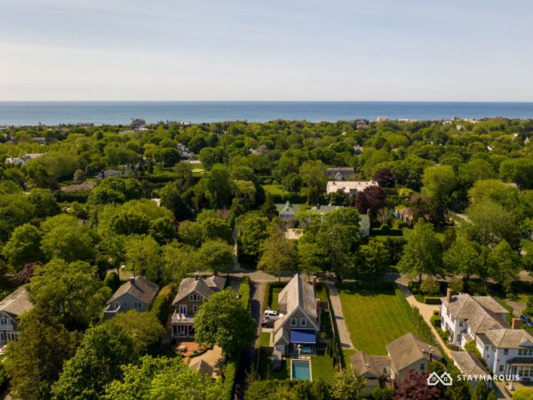 Hamptons Home 1020788