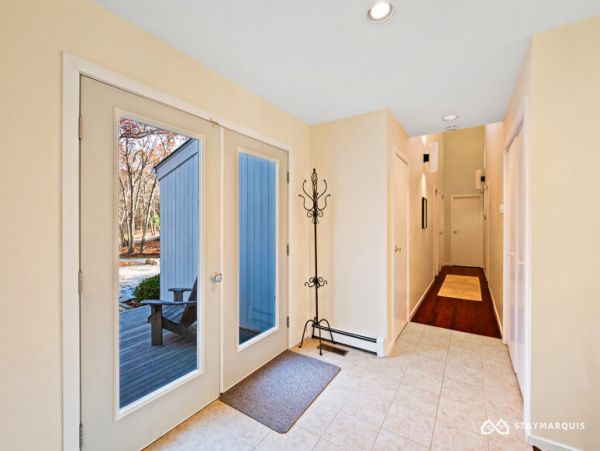 Hamptons Home 1020789