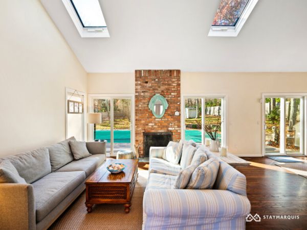 Hamptons Home 1020789