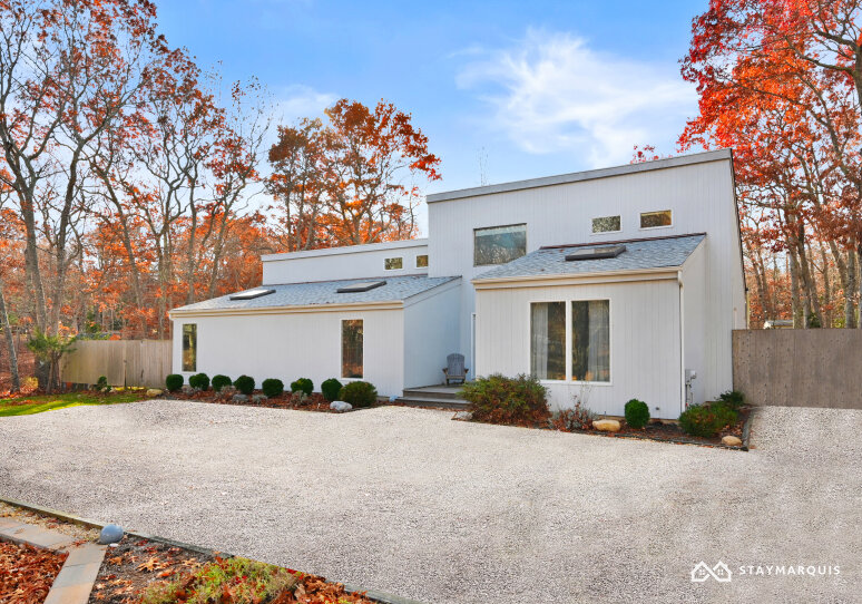 Hamptons Home 1020789