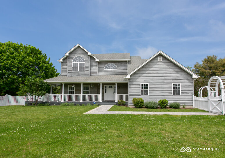 Hamptons Home 1020790