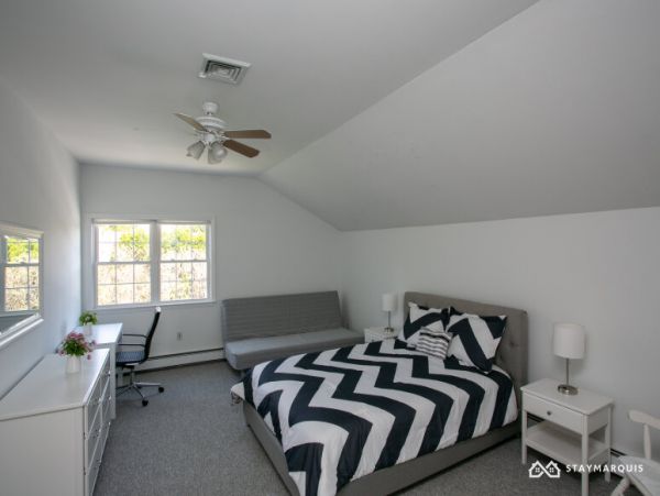 Hamptons Home 1020790