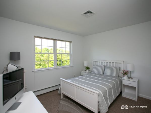 Hamptons Home 1020790