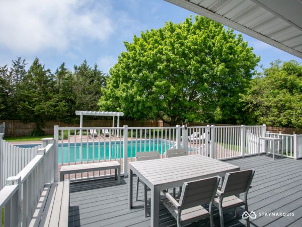 Hamptons Home 1020790