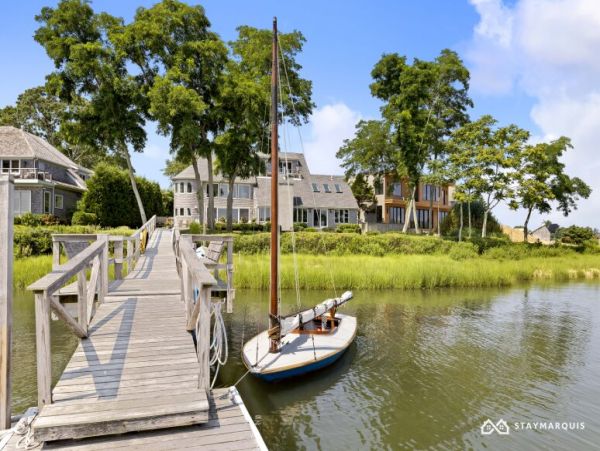 Hamptons Home 1020791