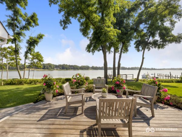 Hamptons Home 1020791