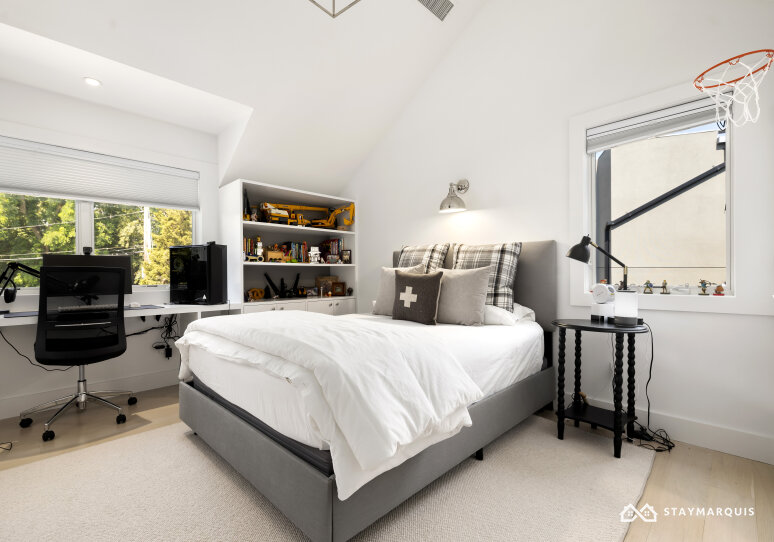 Hamptons Home 1020791
