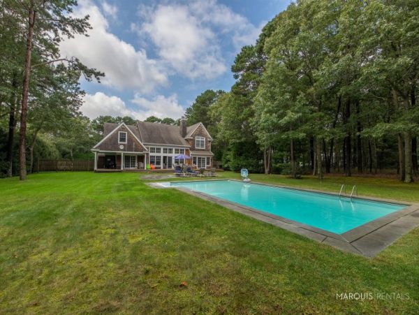 Hamptons Home 1020793