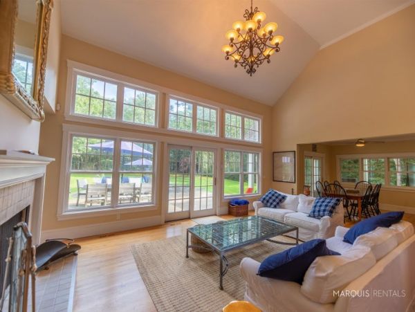 Hamptons Home 1020793