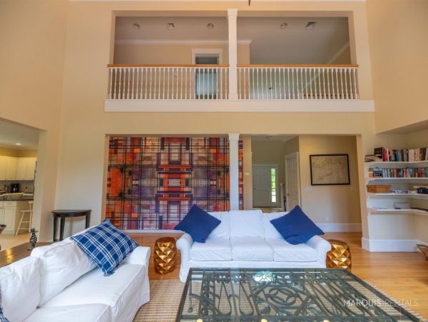 Hamptons Home 1020793