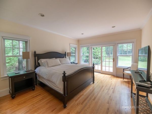 Hamptons Home 1020793