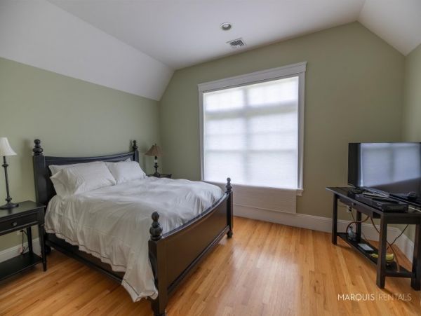 Hamptons Home 1020793