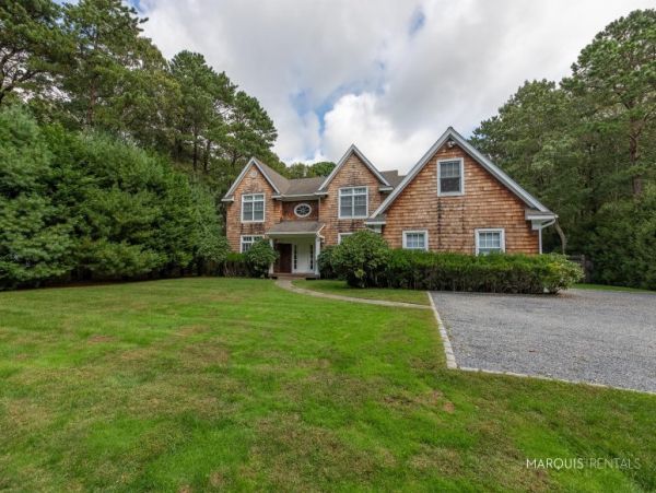 Hamptons Home 1020793
