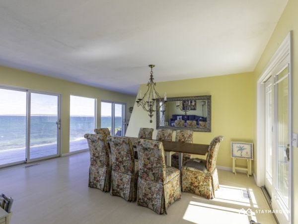 Hamptons Home 1020794