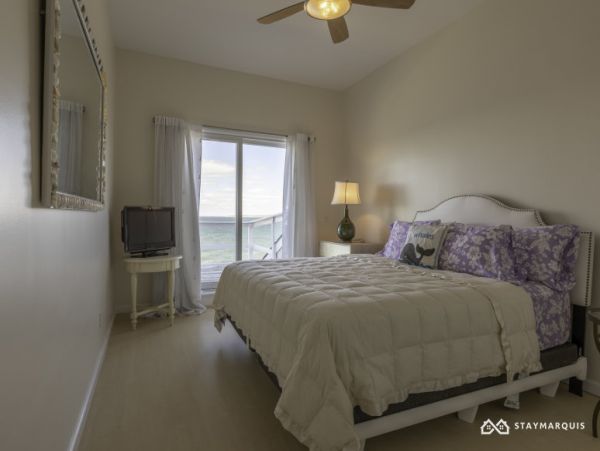 Hamptons Home 1020794