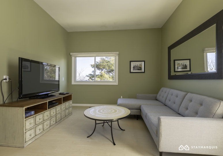 Hamptons Home 1020794