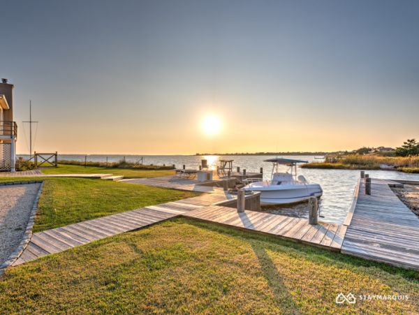 Hamptons Home 1020796