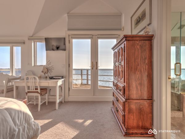 Hamptons Home 1020796