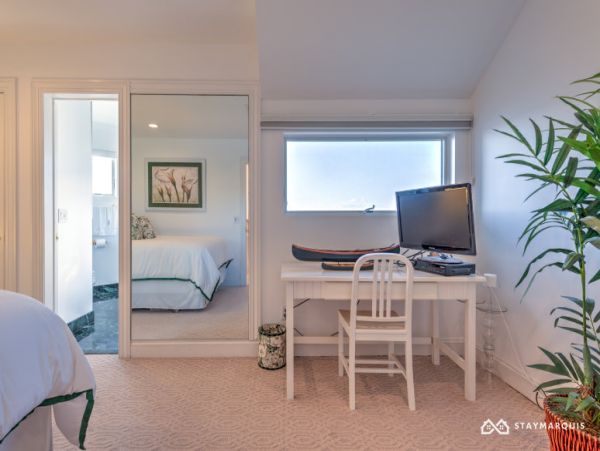 Hamptons Home 1020796