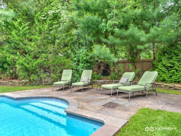 Hamptons Home 1020797