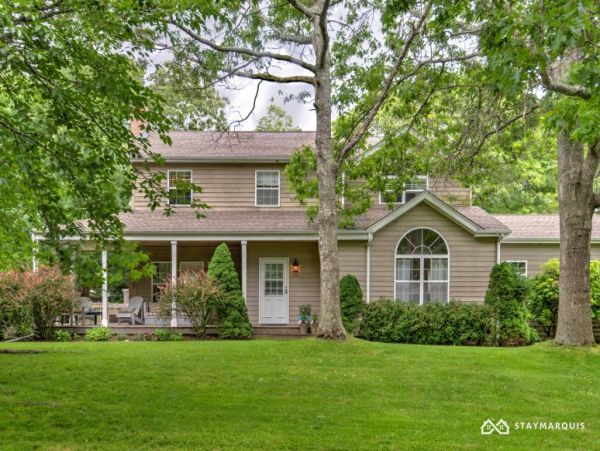 Hamptons Home 1020797