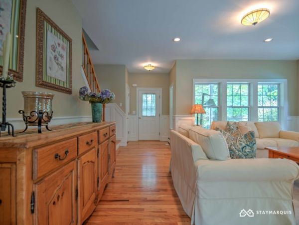 Hamptons Home 1020797