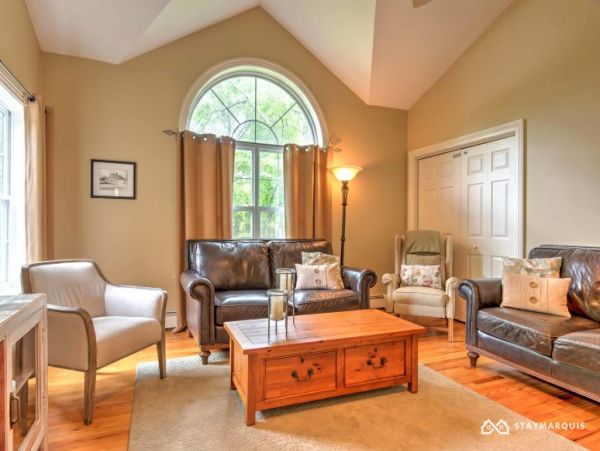 Hamptons Home 1020797