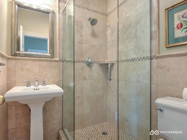Hamptons Home 1020797