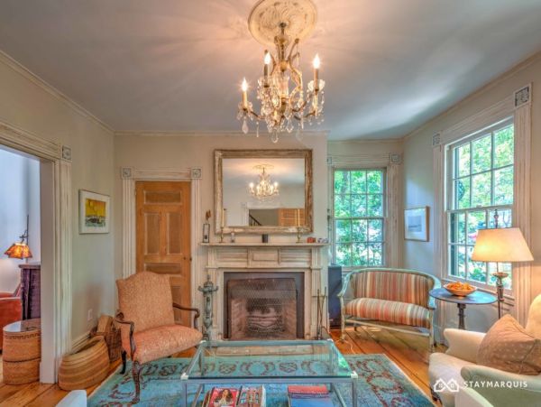 Hamptons Home 1020798