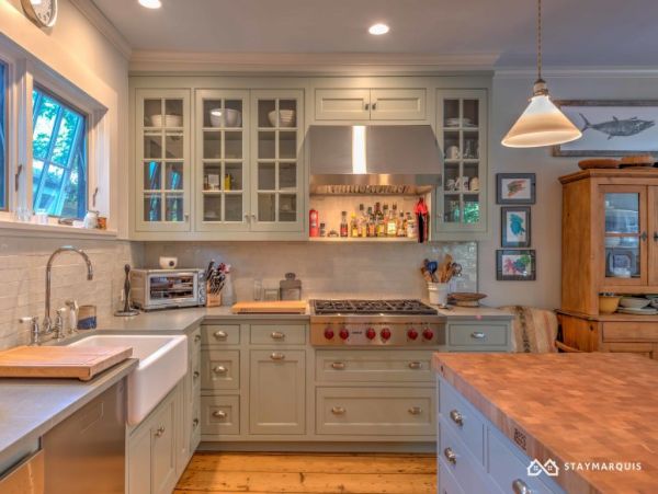 Hamptons Home 1020798