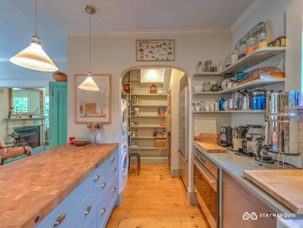 Hamptons Home 1020798