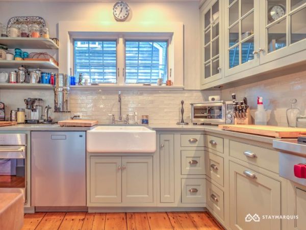 Hamptons Home 1020798