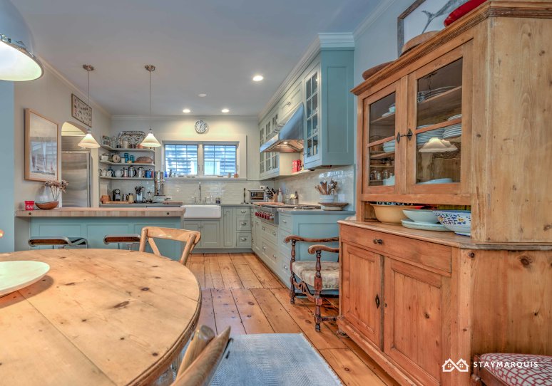 Hamptons Home 1020798