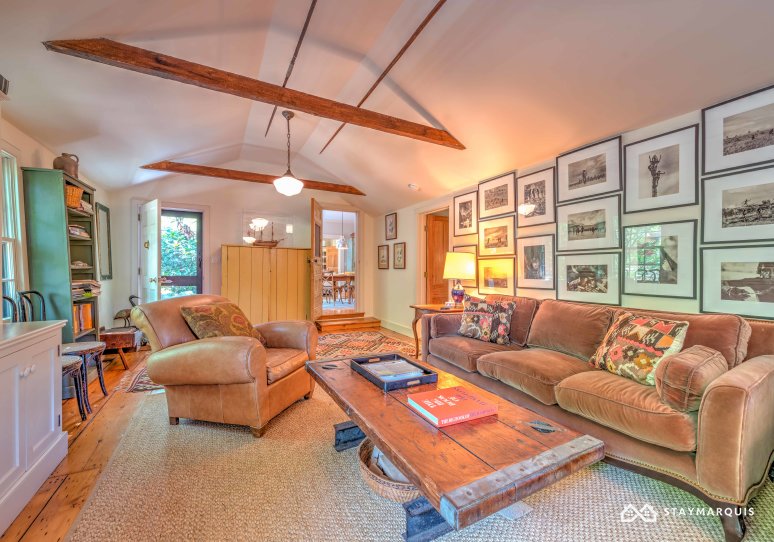 Hamptons Home 1020798