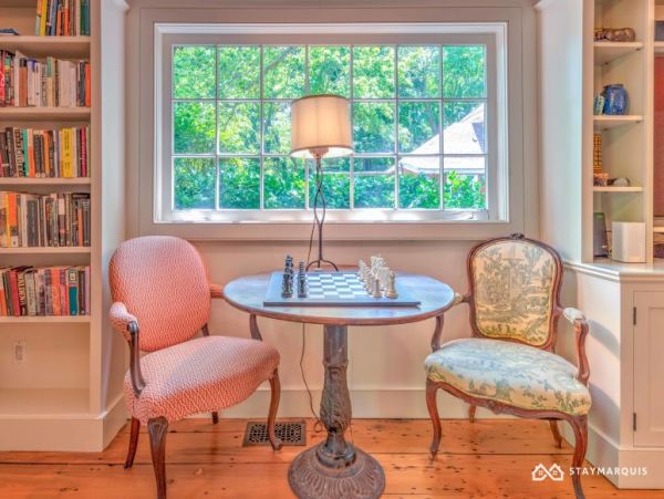 Hamptons Home 1020798