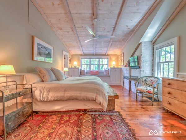 Hamptons Home 1020798