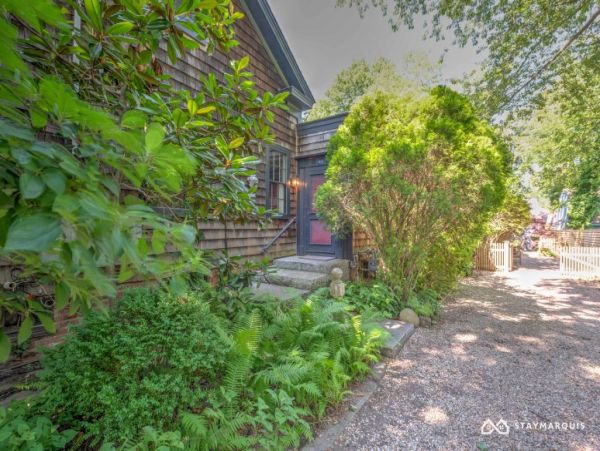 Hamptons Home 1020798