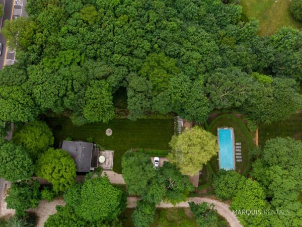 Hamptons Home 1020799
