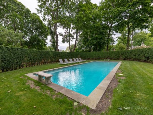 Hamptons Home 1020799