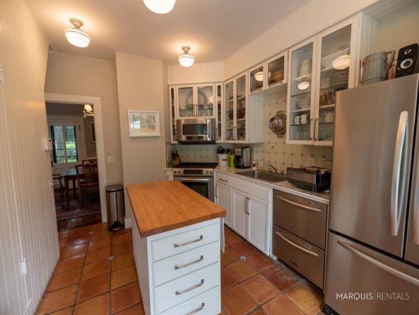 Hamptons Home 1020799