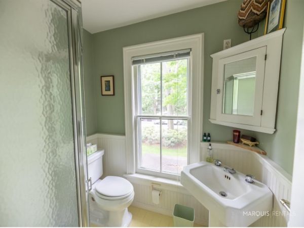 Hamptons Home 1020799