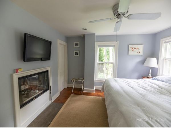 Hamptons Home 1020799