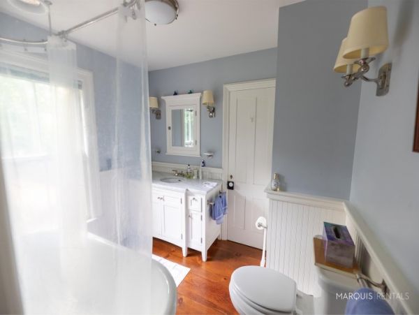 Hamptons Home 1020799